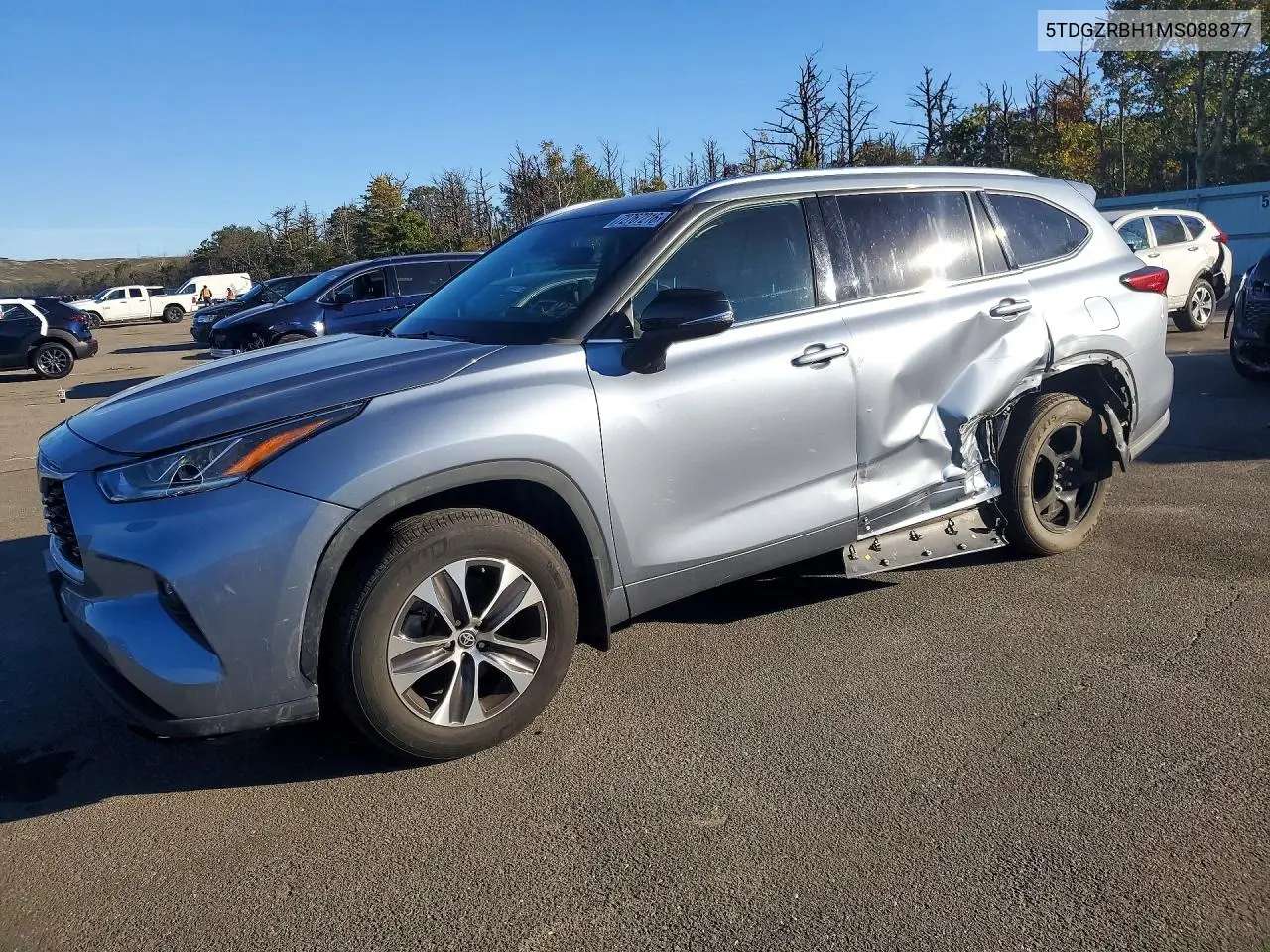 TOYOTA HIGHLANDER 2021, VIN 5TDGZRBH1MS088877