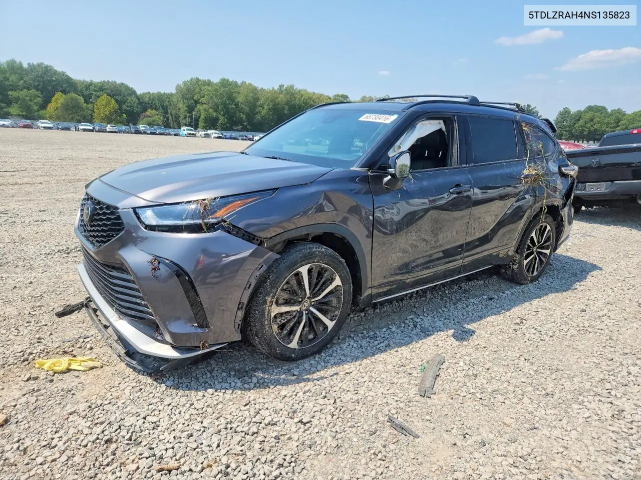 TOYOTA HIGHLANDER 2022, VIN 5TDLZRAH4NS135823