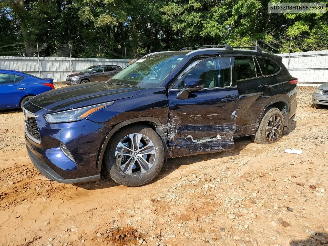 TOYOTA HIGHLANDER 2022, VIN 5TDGZRBH1NS575630