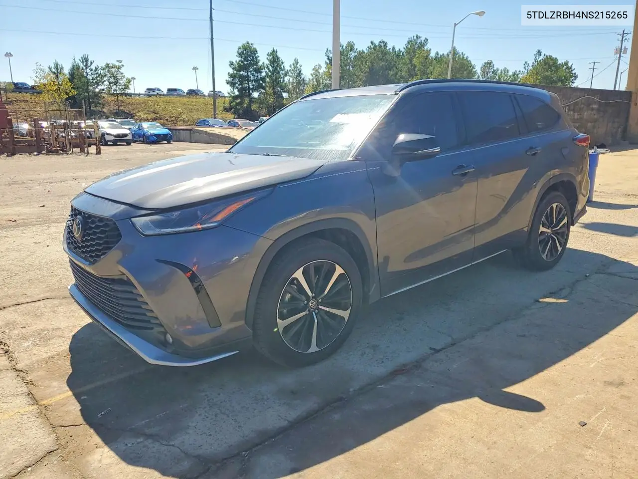 TOYOTA HIGHLANDER 2022, VIN 5TDLZRBH4NS215265