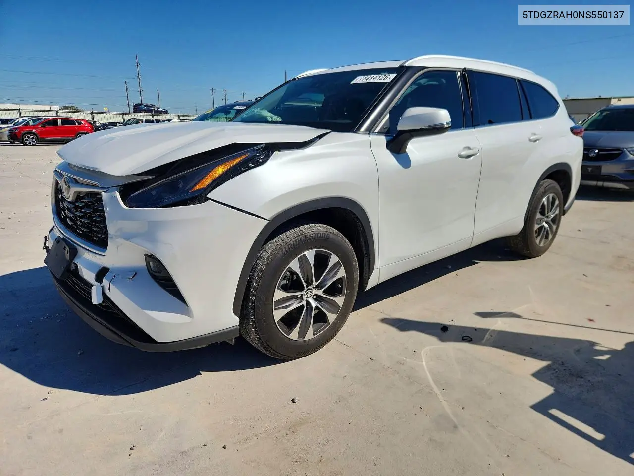 TOYOTA HIGHLANDER 2022, VIN 5TDGZRAH0NS550137