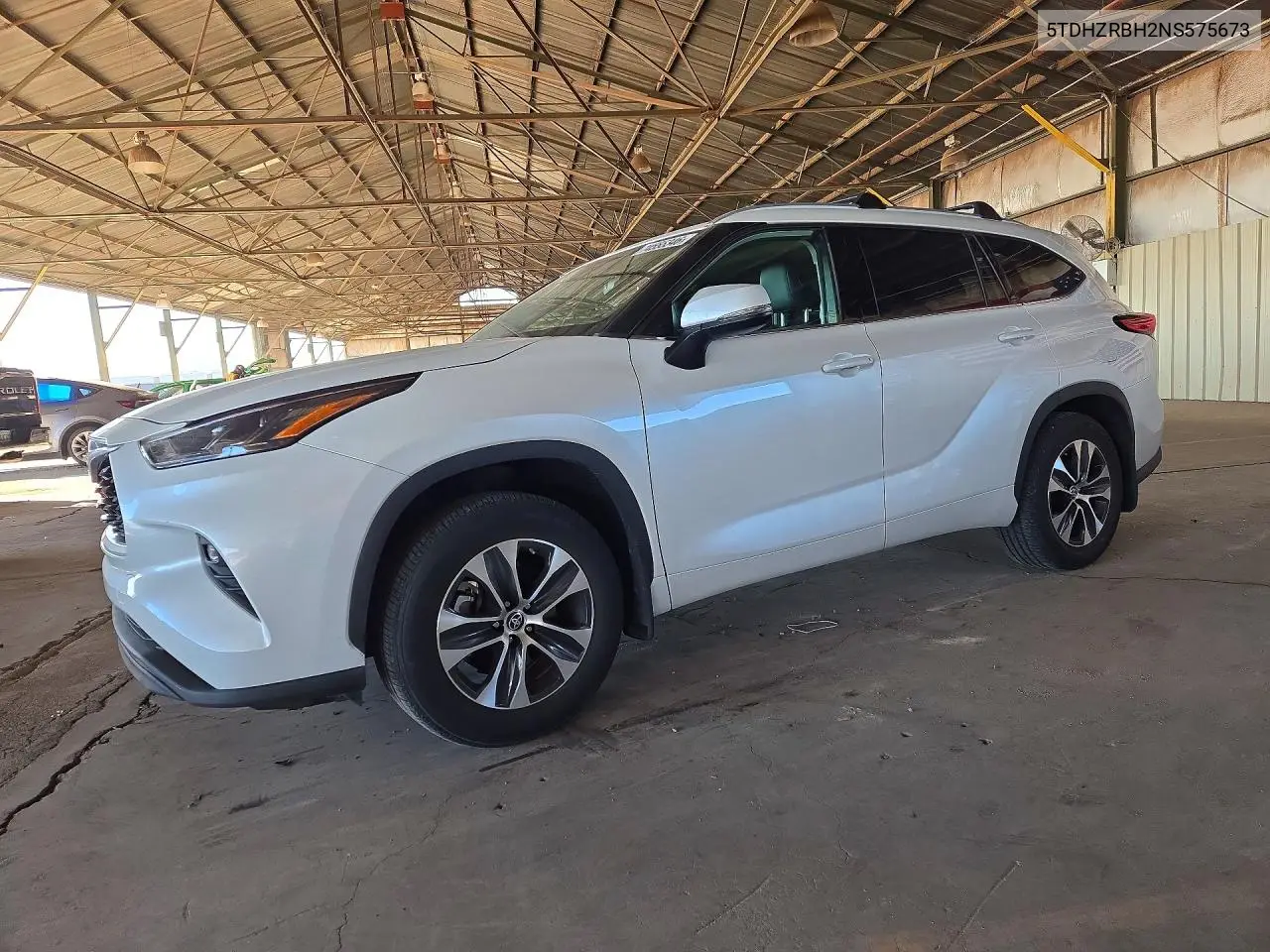 TOYOTA HIGHLANDER 2022, VIN 5TDHZRBH2NS575673