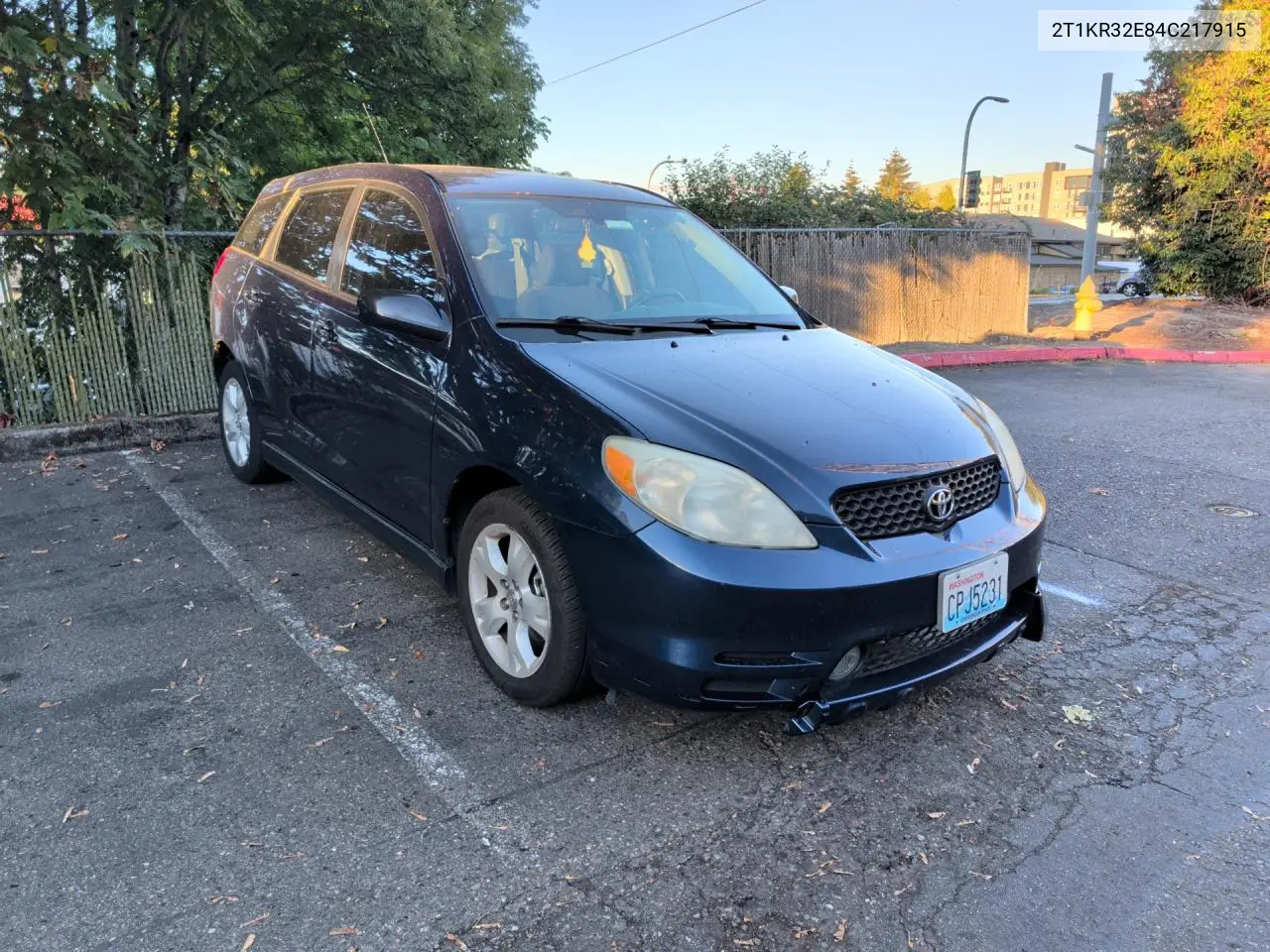 TOYOTA MATRIX 2004, VIN 2T1KR32E84C217915
