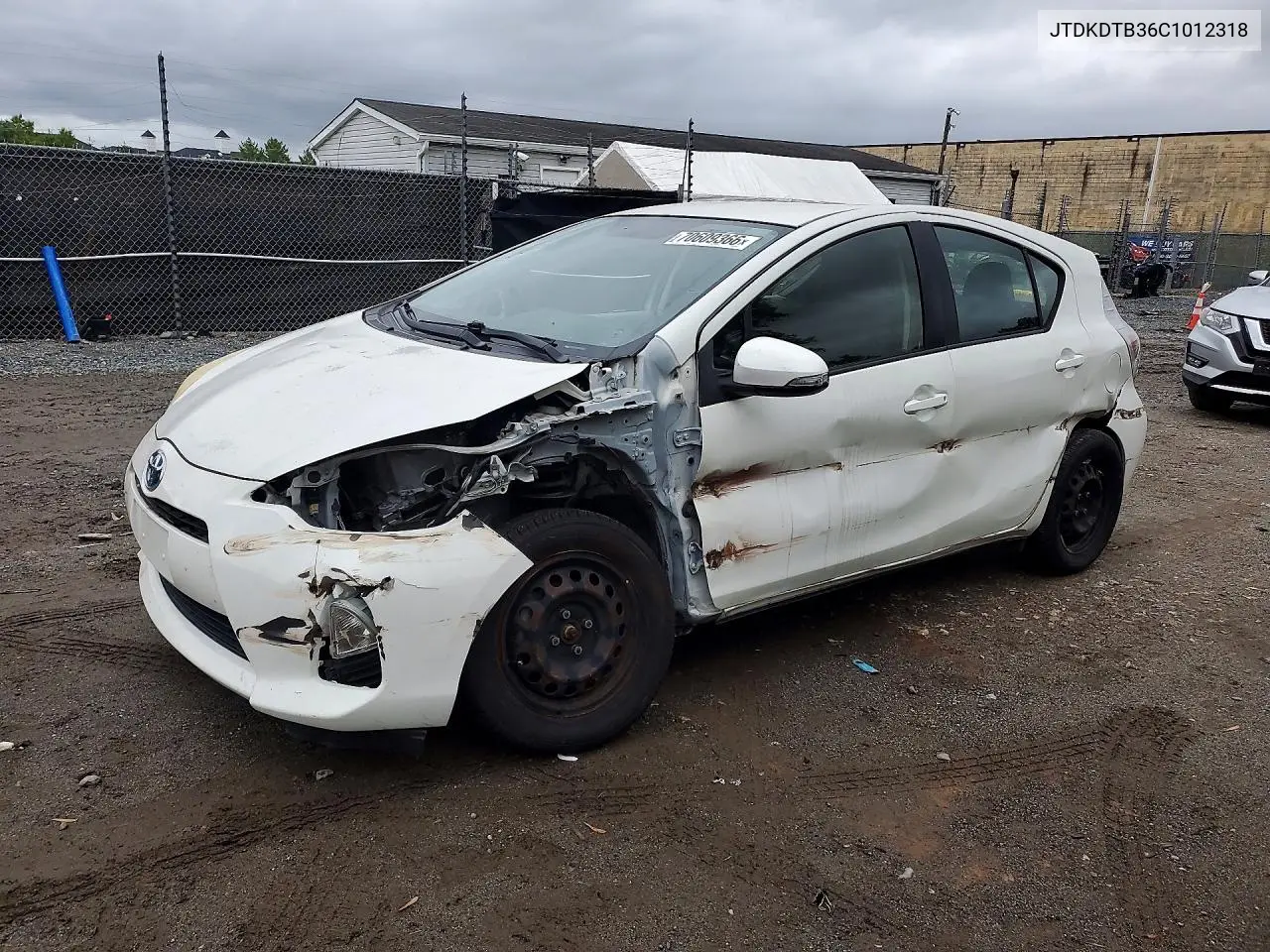 TOYOTA PRIUS C 2012, VIN JTDKDTB36C1012318