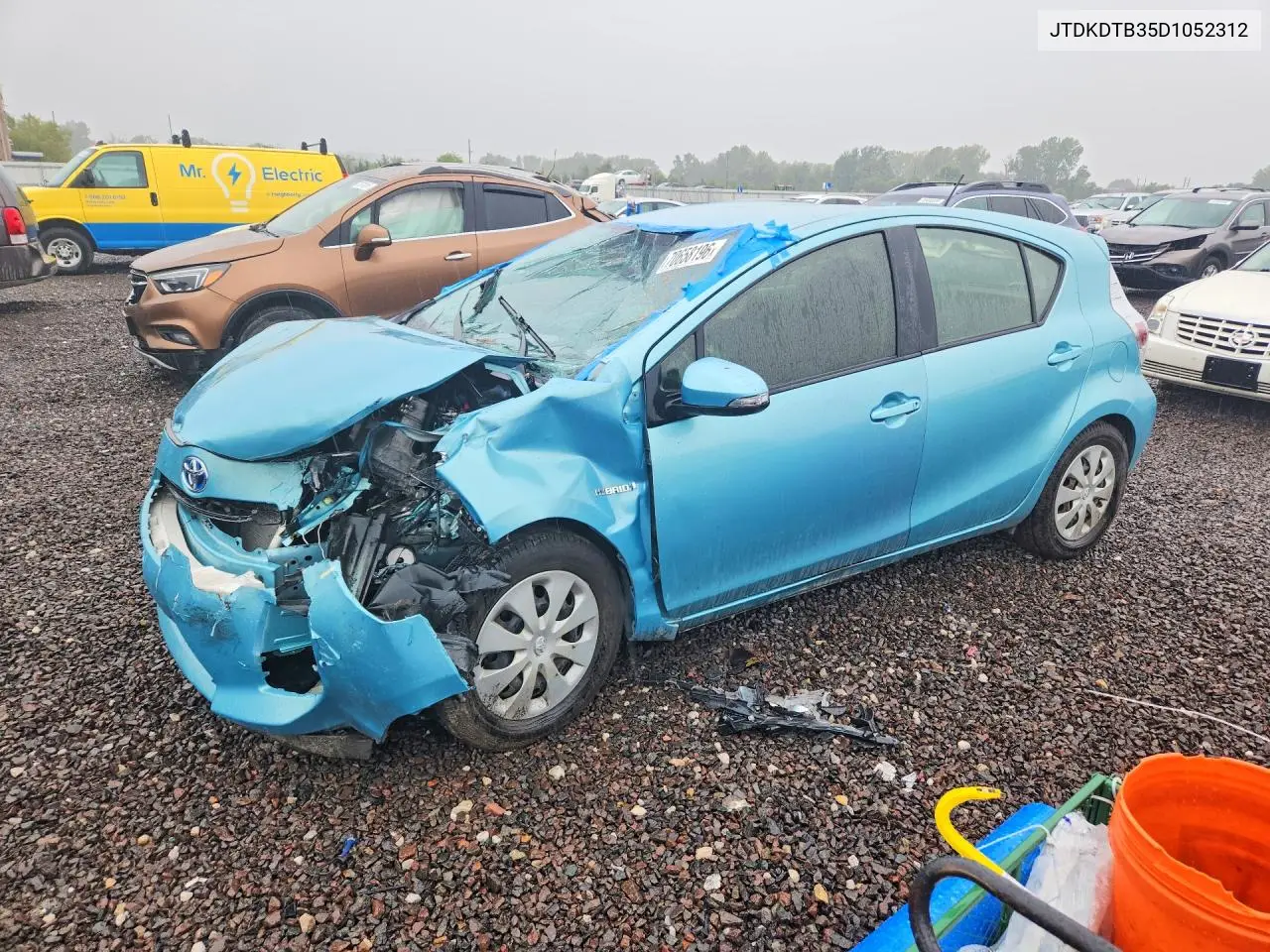TOYOTA PRIUS C 2013, VIN JTDKDTB35D1052312
