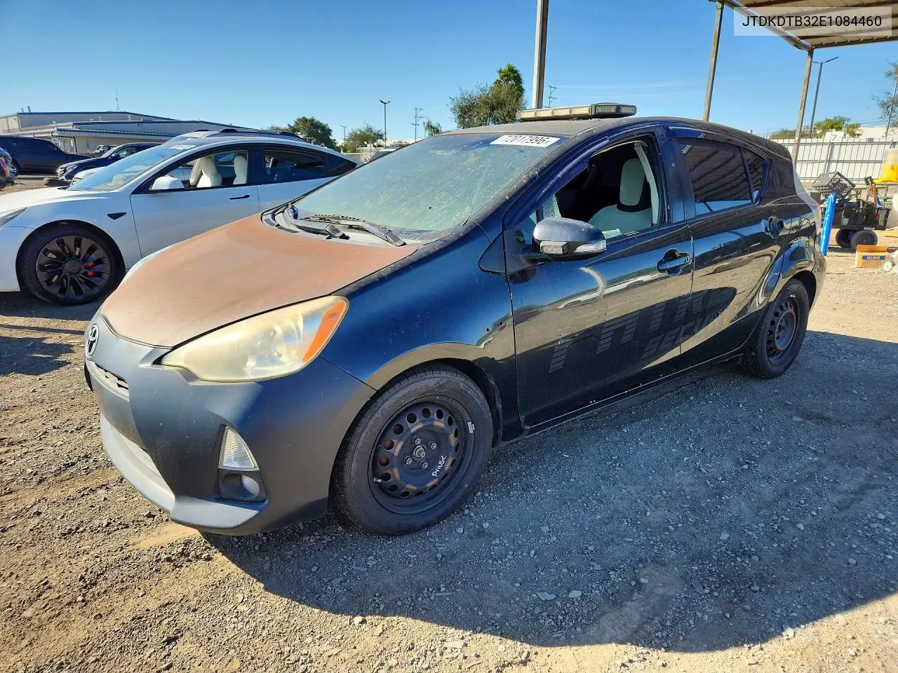 TOYOTA PRIUS C 2014, VIN JTDKDTB32E1084460