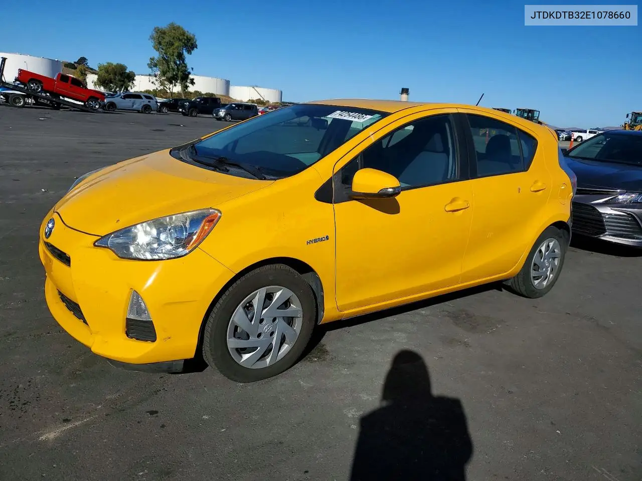 TOYOTA PRIUS C 2014, VIN JTDKDTB32E1078660
