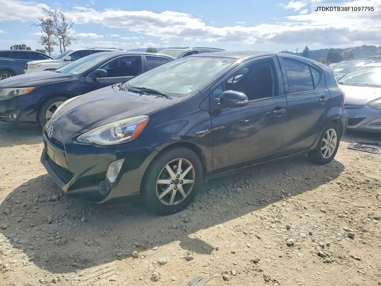 TOYOTA PRIUS C 2015, VIN JTDKDTB38F1097795
