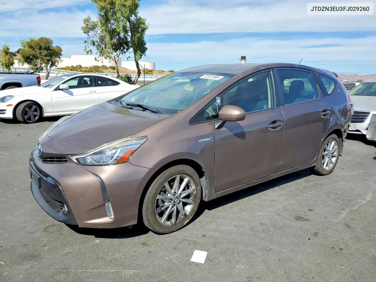 TOYOTA PRIUS V (+) 2015, VIN JTDZN3EU3FJ029260