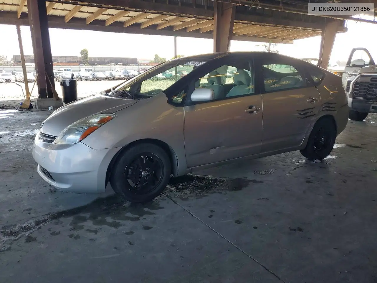TOYOTA PRIUS 2005, VIN JTDKB20U350121856