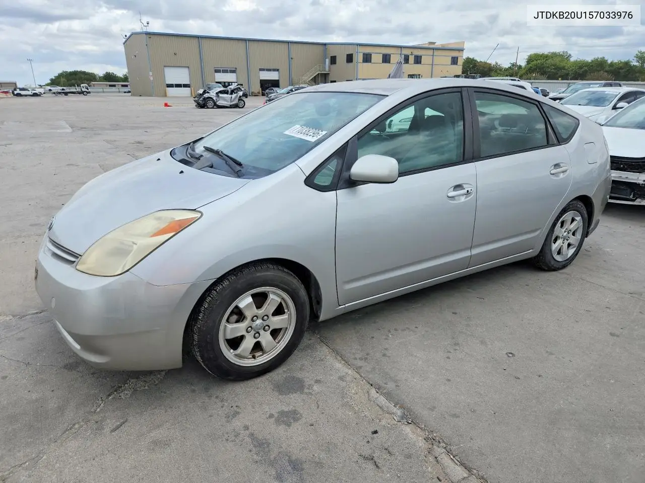 TOYOTA PRIUS 2005, VIN JTDKB20U157033976