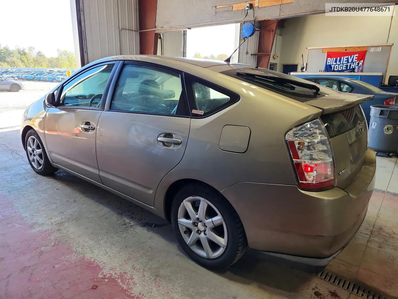 2007 TOYOTA PRIUS VIN JTDKB20U477648671 — фото 2