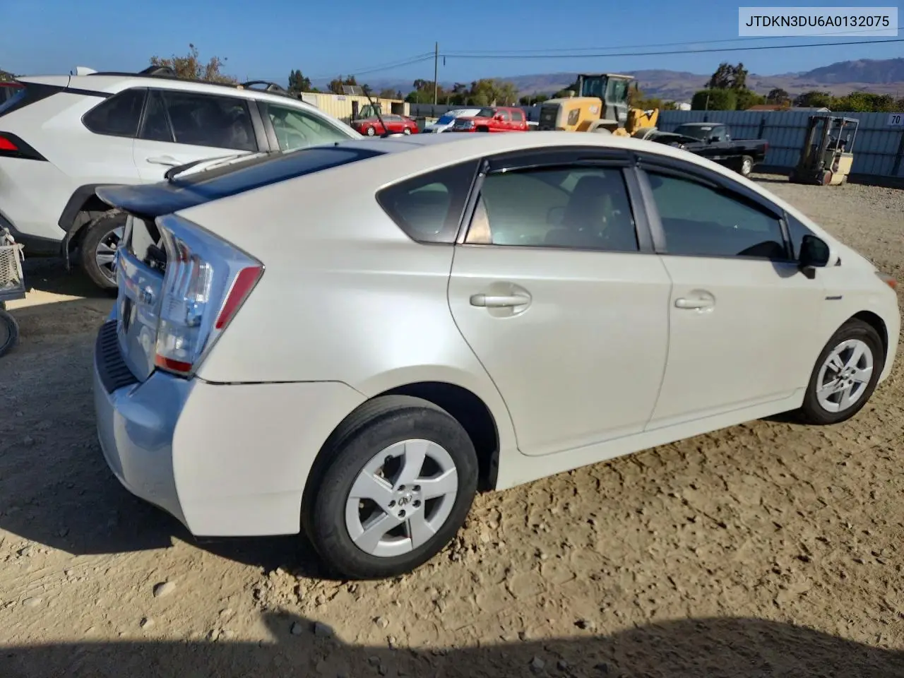 2010 TOYOTA PRIUS VIN JTDKN3DU6A0132075 — фото 3