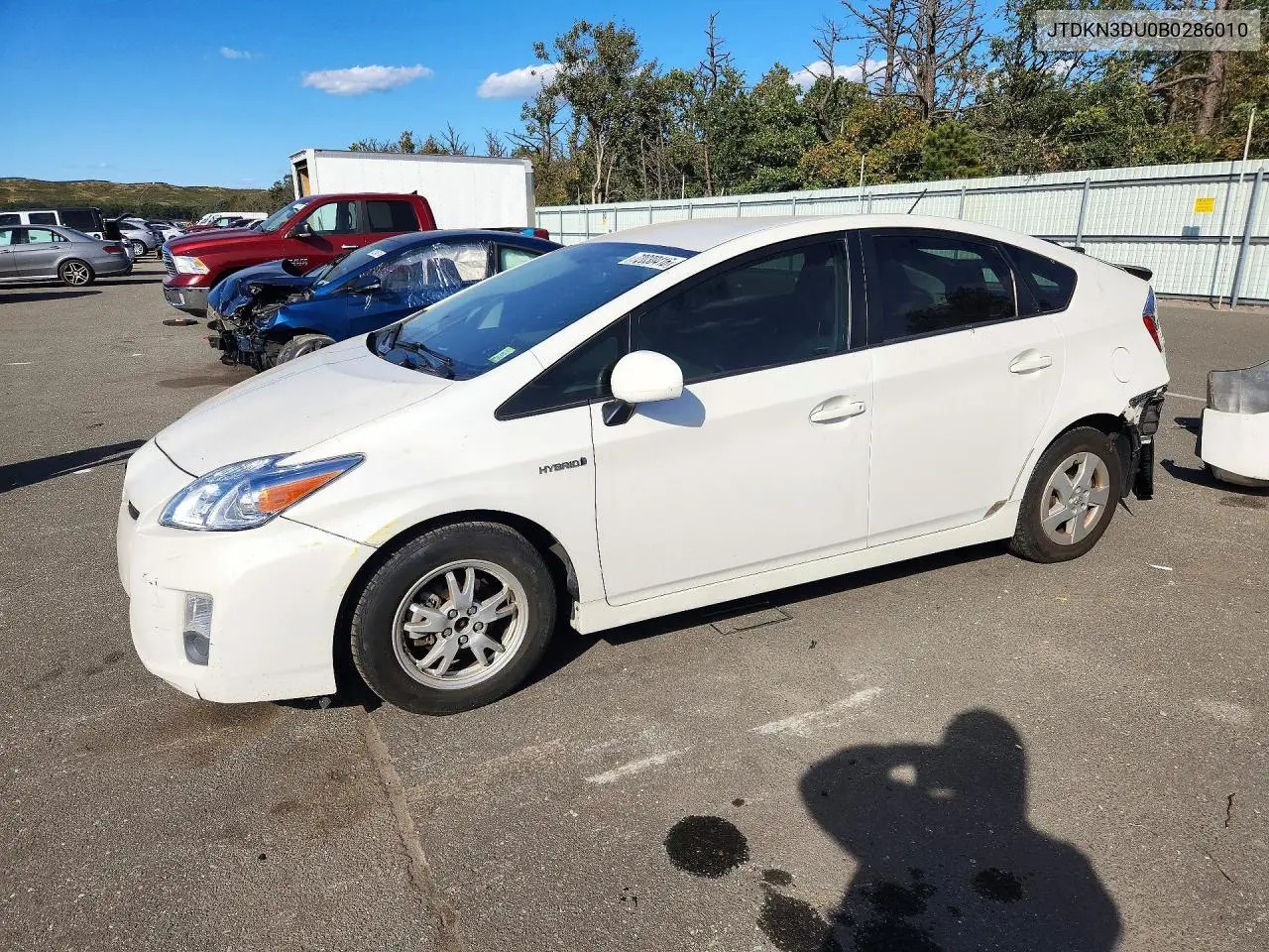 TOYOTA PRIUS 2011, VIN JTDKN3DU0B0286010