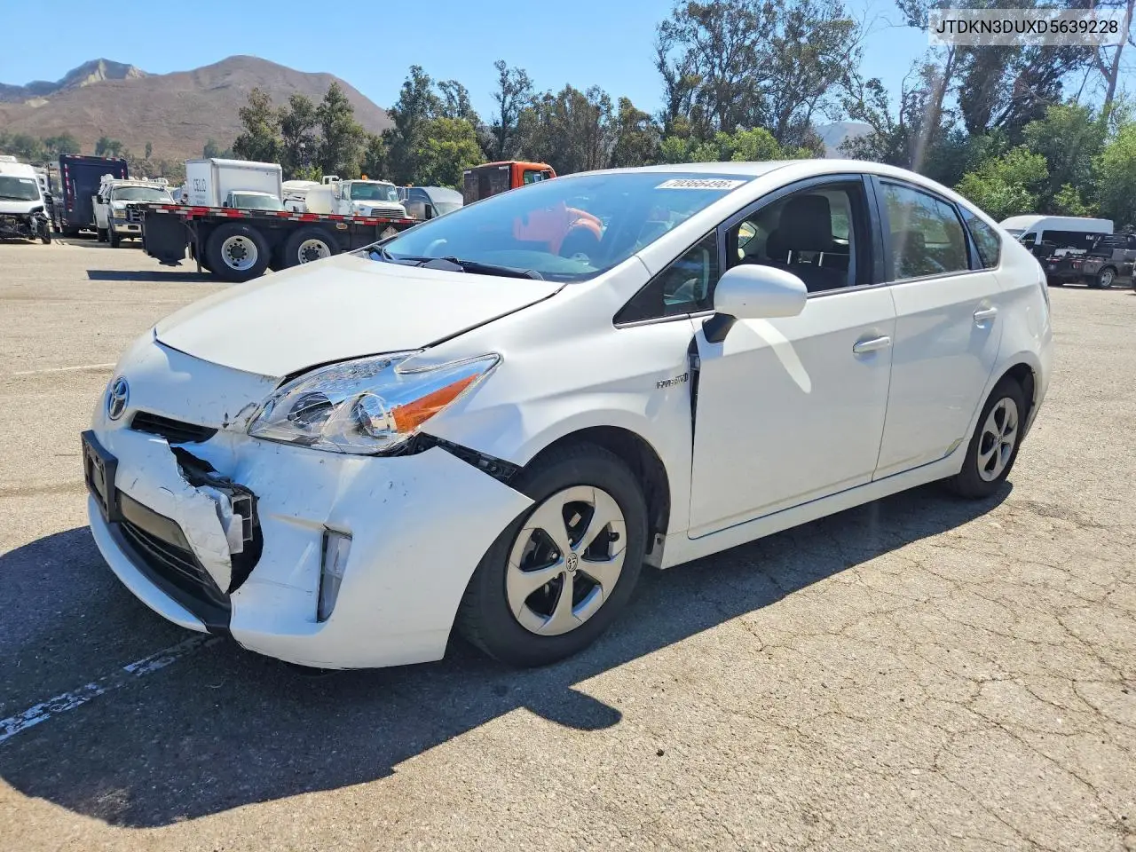 TOYOTA PRIUS 2013, VIN JTDKN3DUXD5639228