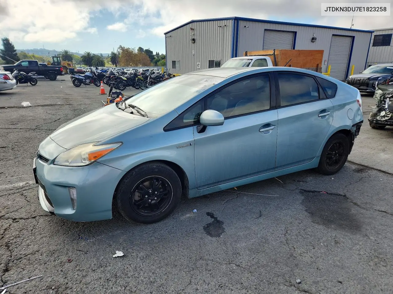 TOYOTA PRIUS 2014, VIN JTDKN3DU7E1823258