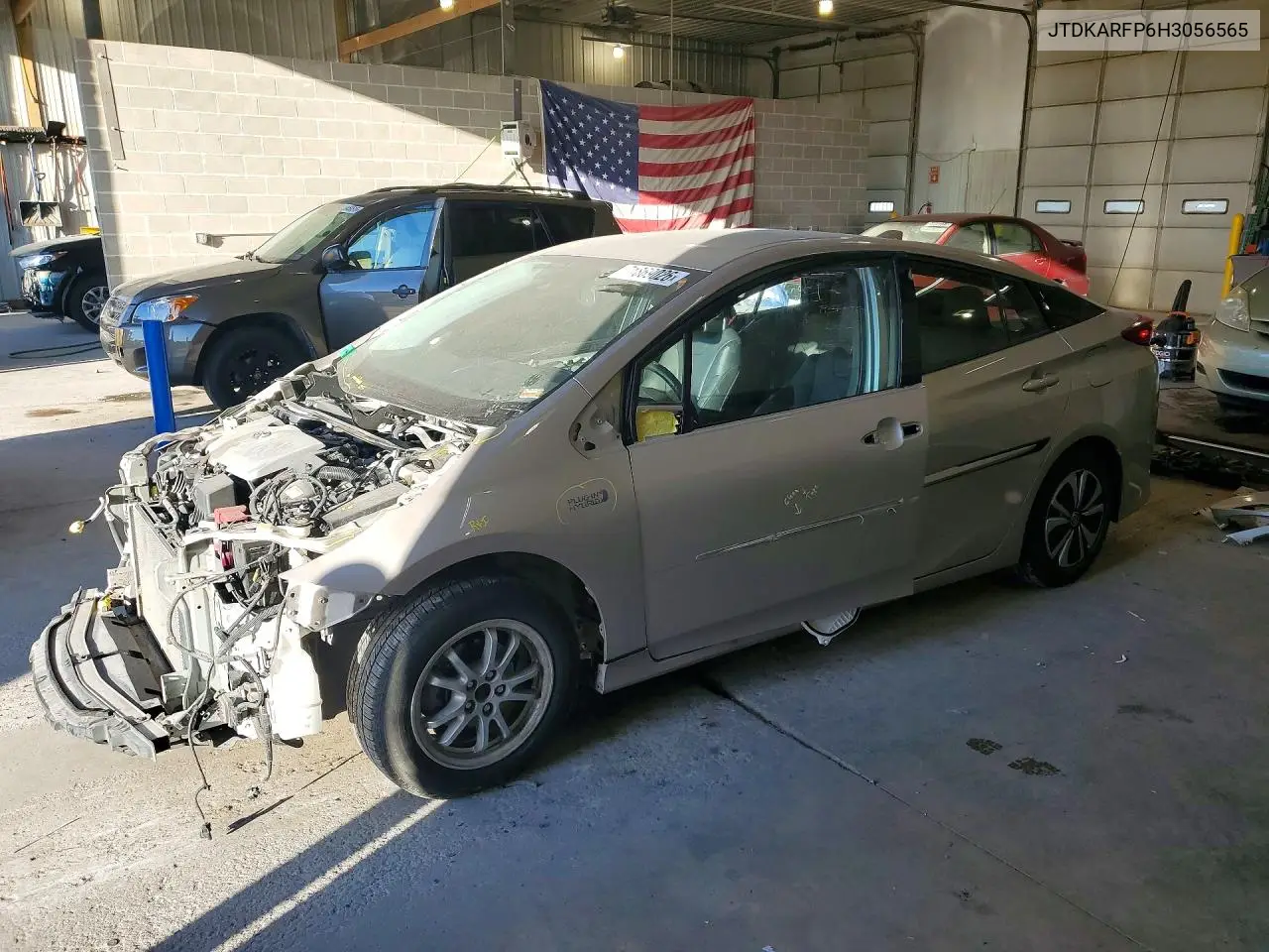 TOYOTA PRIUS 2017, VIN JTDKARFP6H3056565