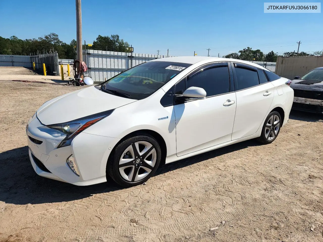 TOYOTA PRIUS 2018, VIN JTDKARFU9J3066180