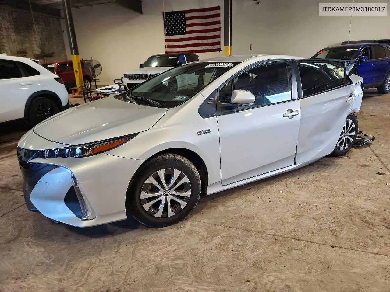 TOYOTA PRIUS 2021, VIN JTDKAMFP3M3186817