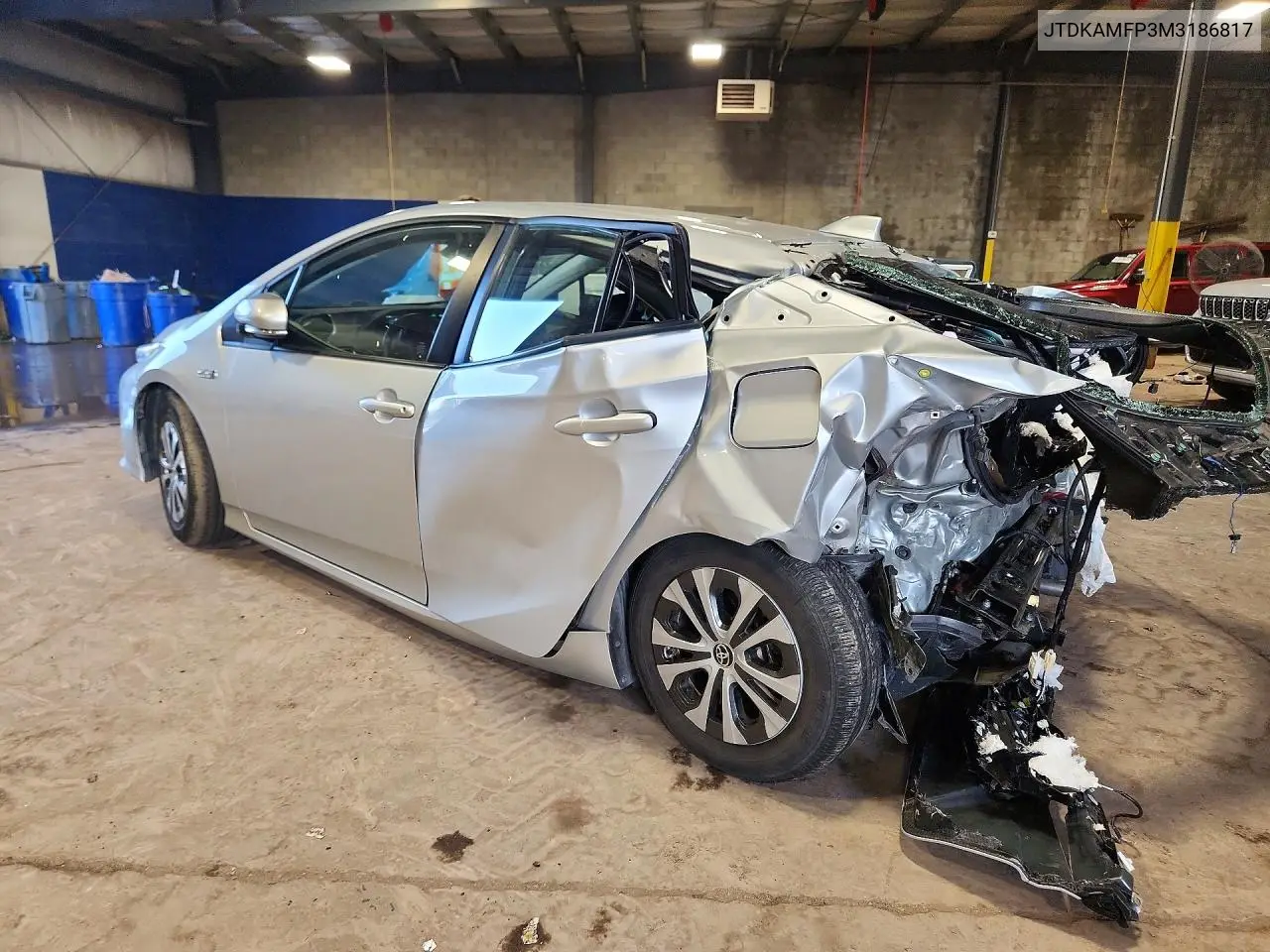 2021 TOYOTA PRIUS VIN JTDKAMFP3M3186817 — фото 2