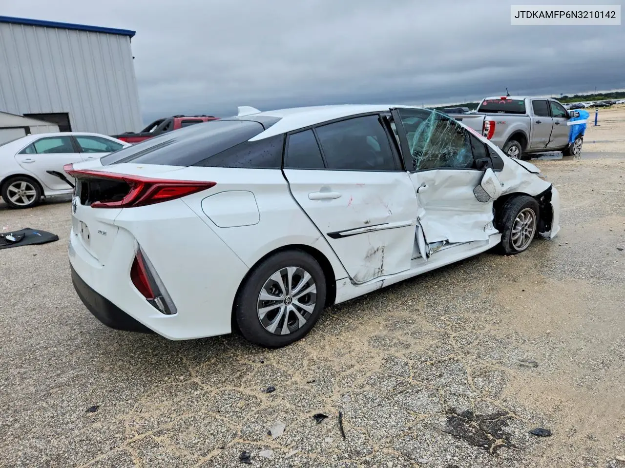 2022 TOYOTA PRIUS VIN JTDKAMFP6N3210142 — фото 3