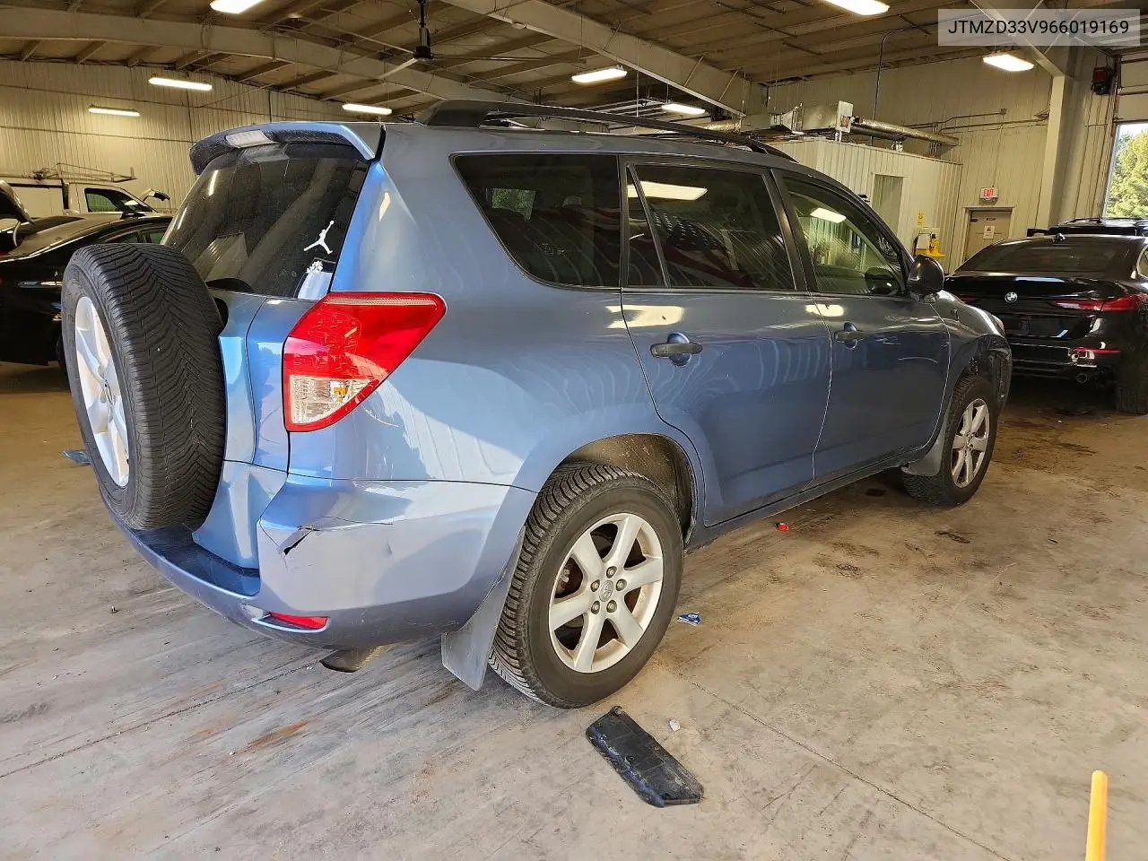 2006 TOYOTA RAV 4 VIN JTMZD33V966019169 — фото 3