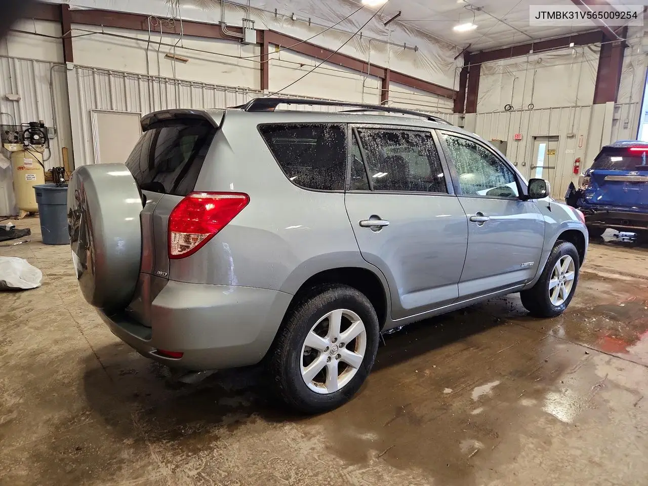 2006 TOYOTA RAV 4 VIN JTMBK31V565009254 — фото 3
