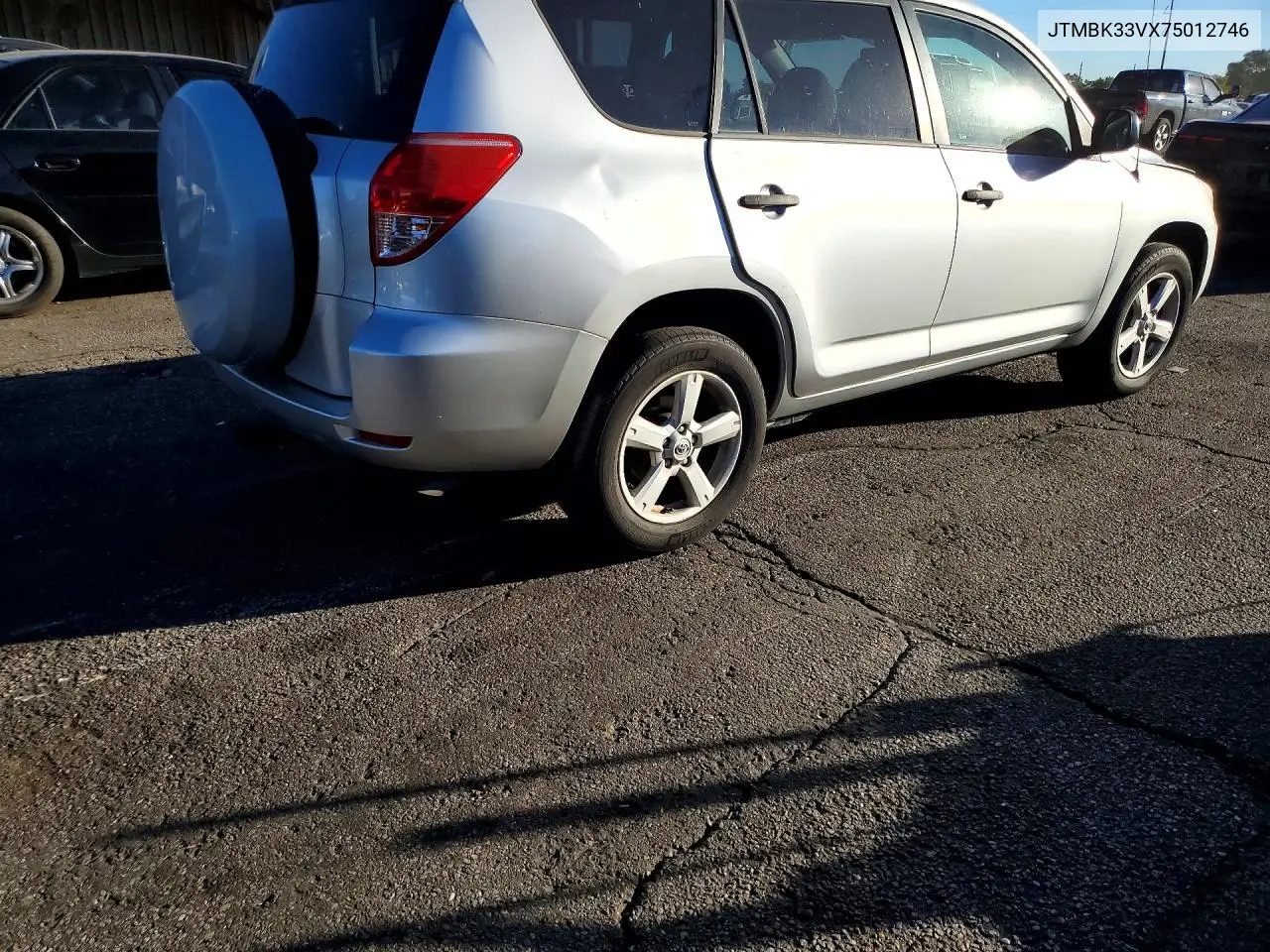 2007 TOYOTA RAV 4 VIN JTMBK33VX75012746 — фото 3