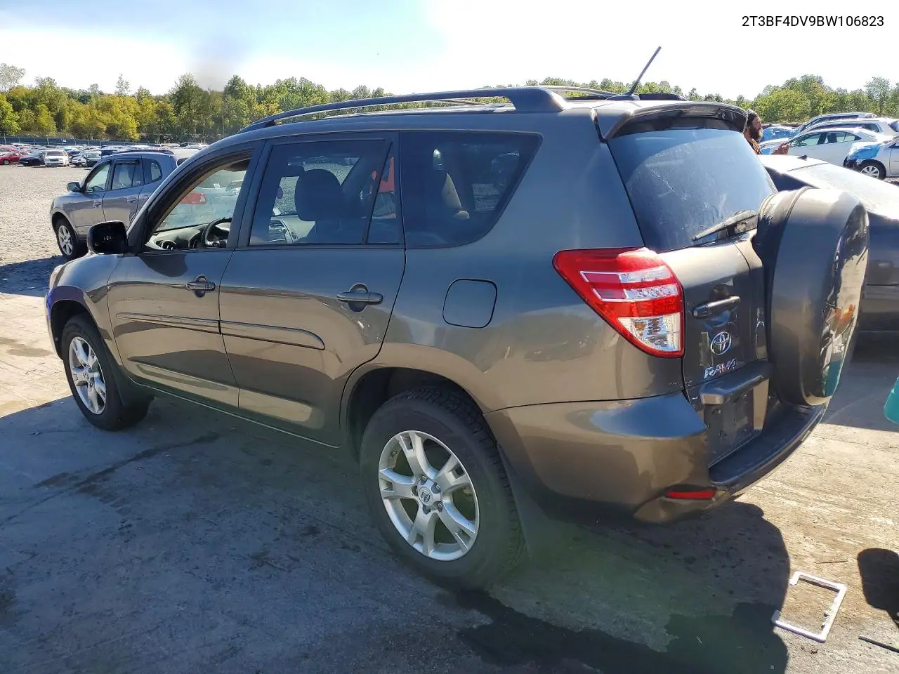 2011 TOYOTA RAV 4 VIN 2T3BF4DV9BW106823 — фото 2