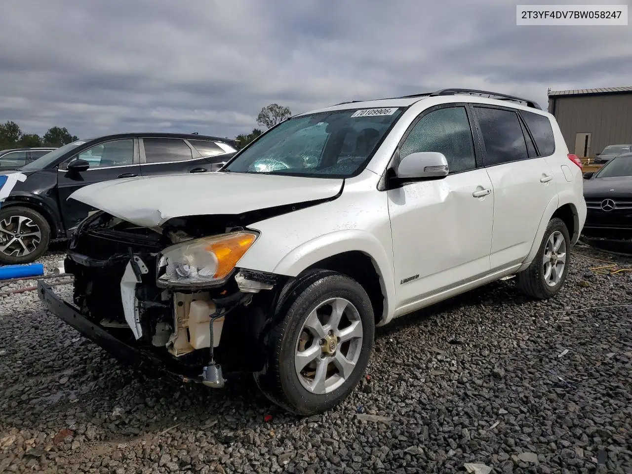 TOYOTA RAV 4 2011, VIN 2T3YF4DV7BW058247