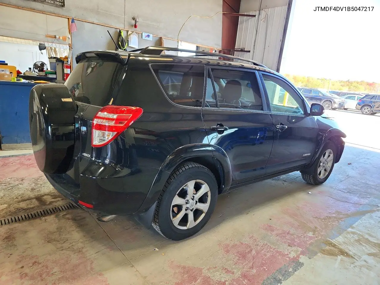 2011 TOYOTA RAV 4 VIN JTMDF4DV1B5047217 — фото 3