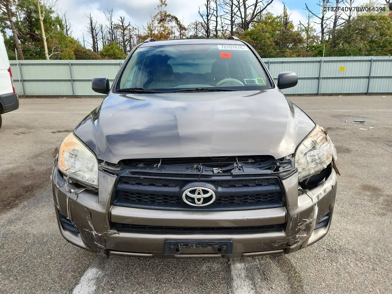 2011 TOYOTA RAV 4 VIN 2T3ZF4DV7BW066398 — фото 5