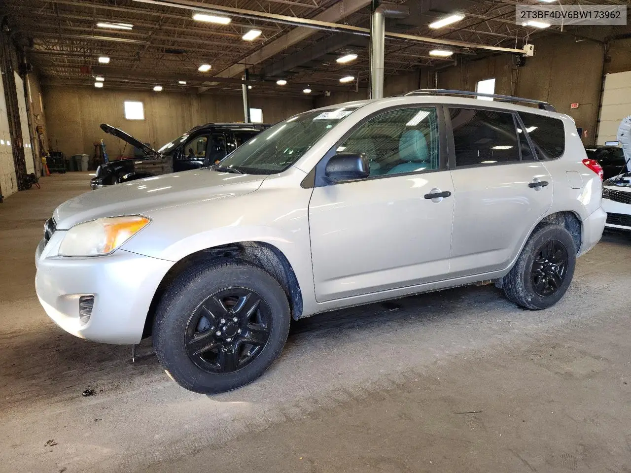 TOYOTA RAV 4 2011, VIN 2T3BF4DV6BW173962