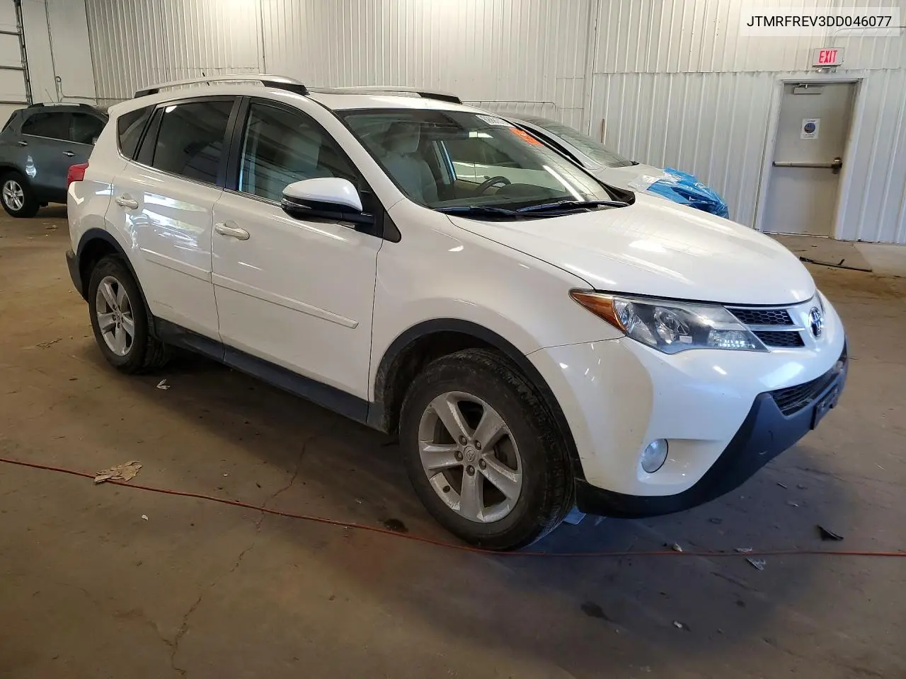 2013 TOYOTA RAV 4 VIN JTMRFREV3DD046077 — фото 4