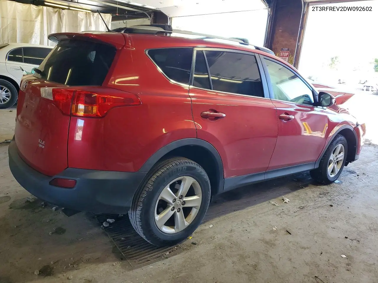 2013 TOYOTA RAV 4 VIN 2T3RFREV2DW092602 — фото 3