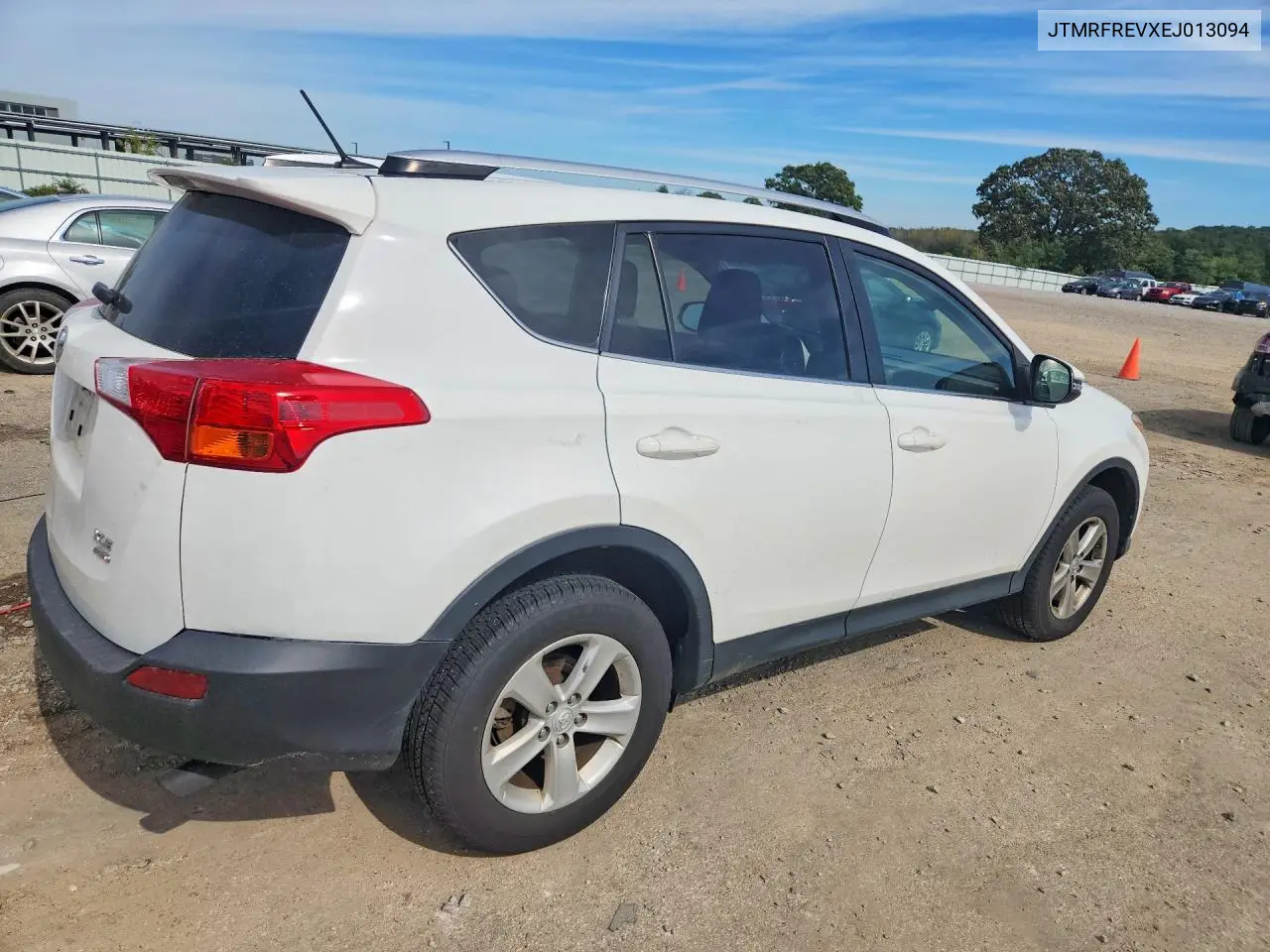 2014 TOYOTA RAV 4 VIN JTMRFREVXEJ013094 — фото 3