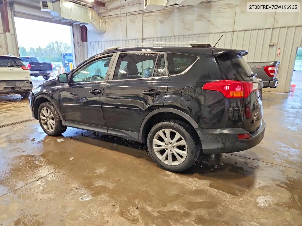 2014 TOYOTA RAV 4 VIN 2T3DFREV7EW196935 — фото 2