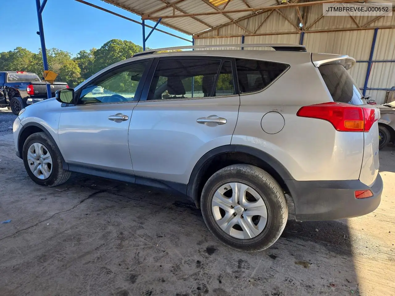 2014 TOYOTA RAV 4 VIN JTMBFREV6EJ000652 — фото 2