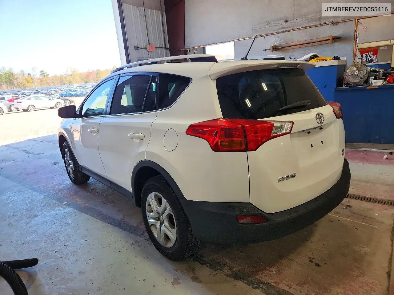 2014 TOYOTA RAV 4 VIN JTMBFREV7ED055416 — фото 2
