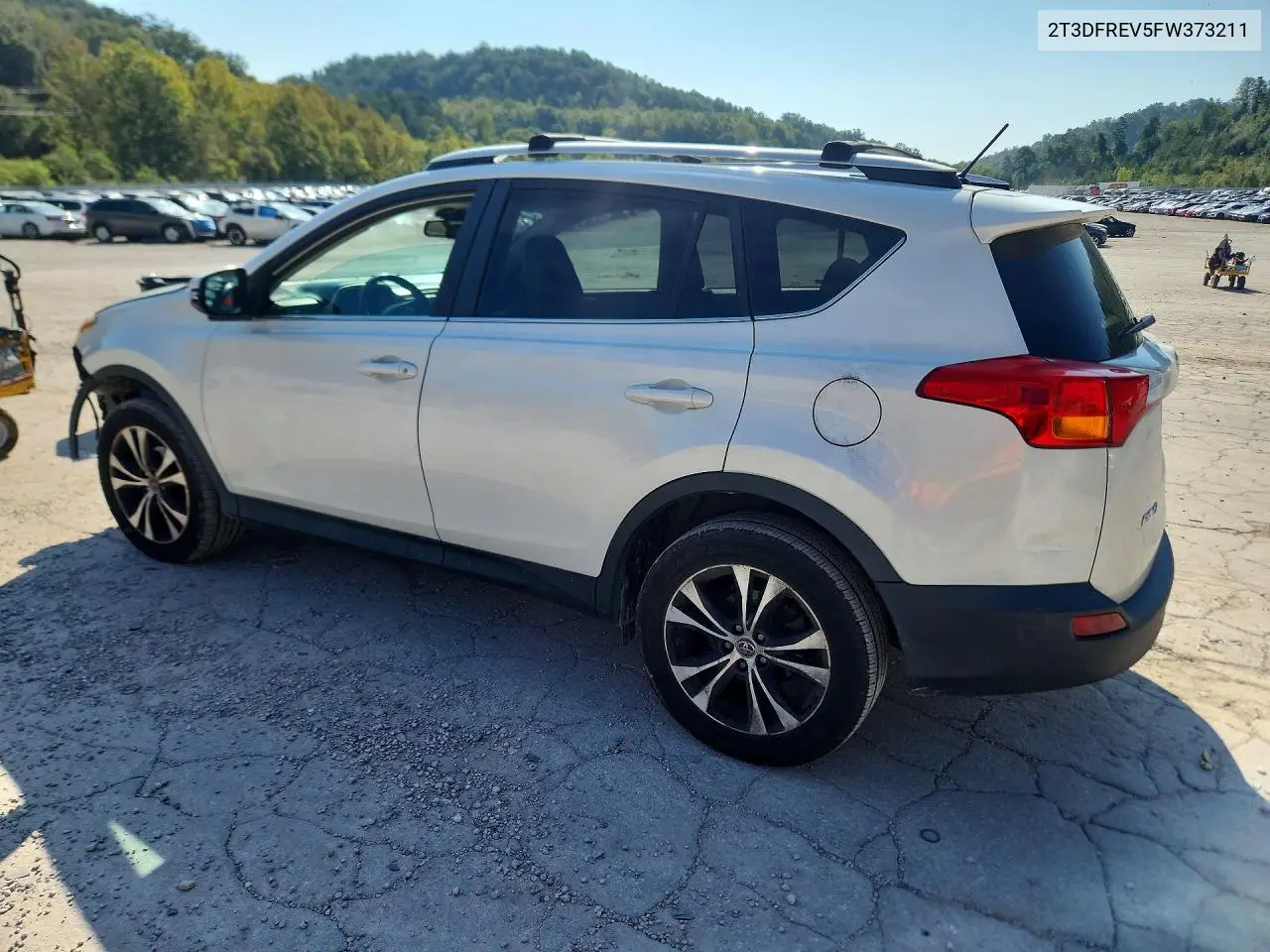 2015 TOYOTA RAV 4 VIN 2T3DFREV5FW373211 — фото 2