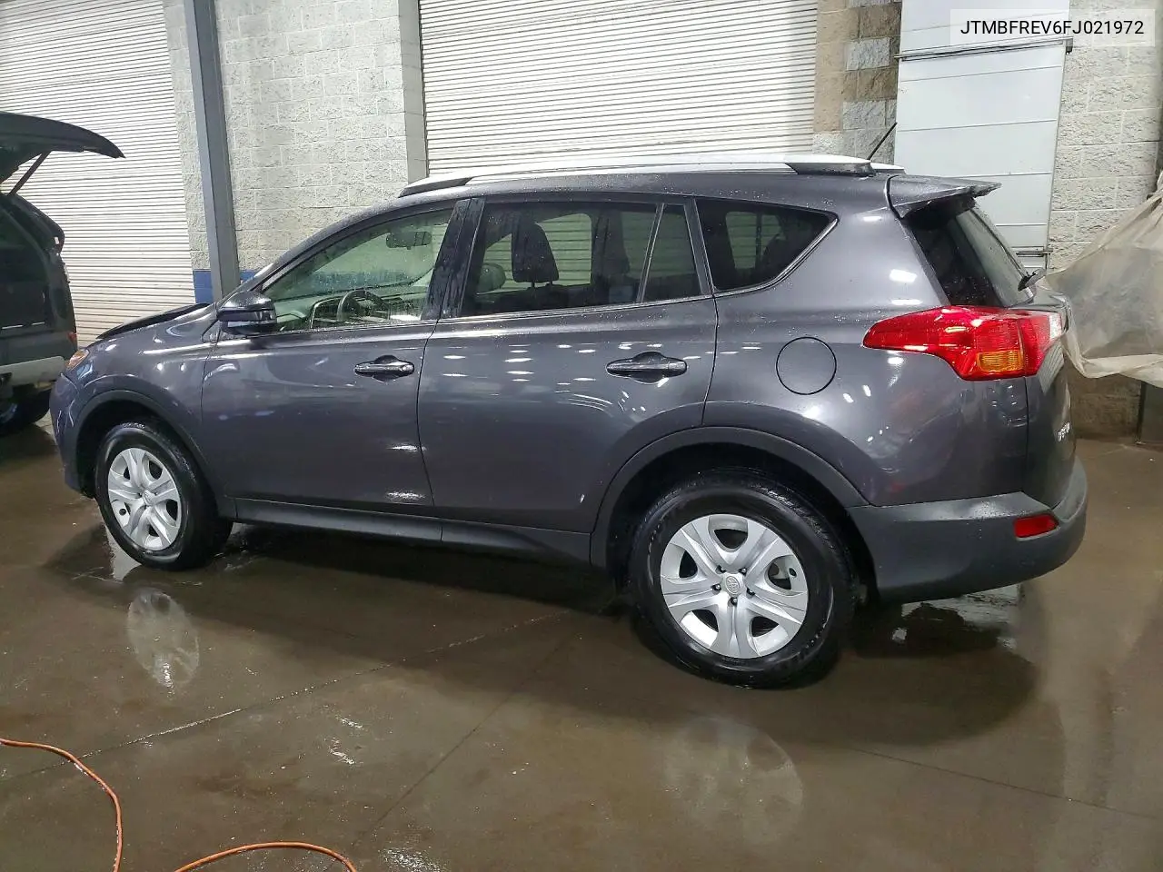 2015 TOYOTA RAV 4 VIN JTMBFREV6FJ021972 — фото 2