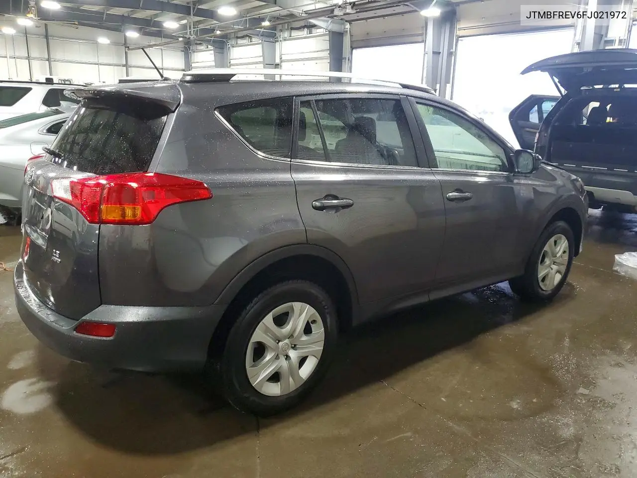 2015 TOYOTA RAV 4 VIN JTMBFREV6FJ021972 — фото 3
