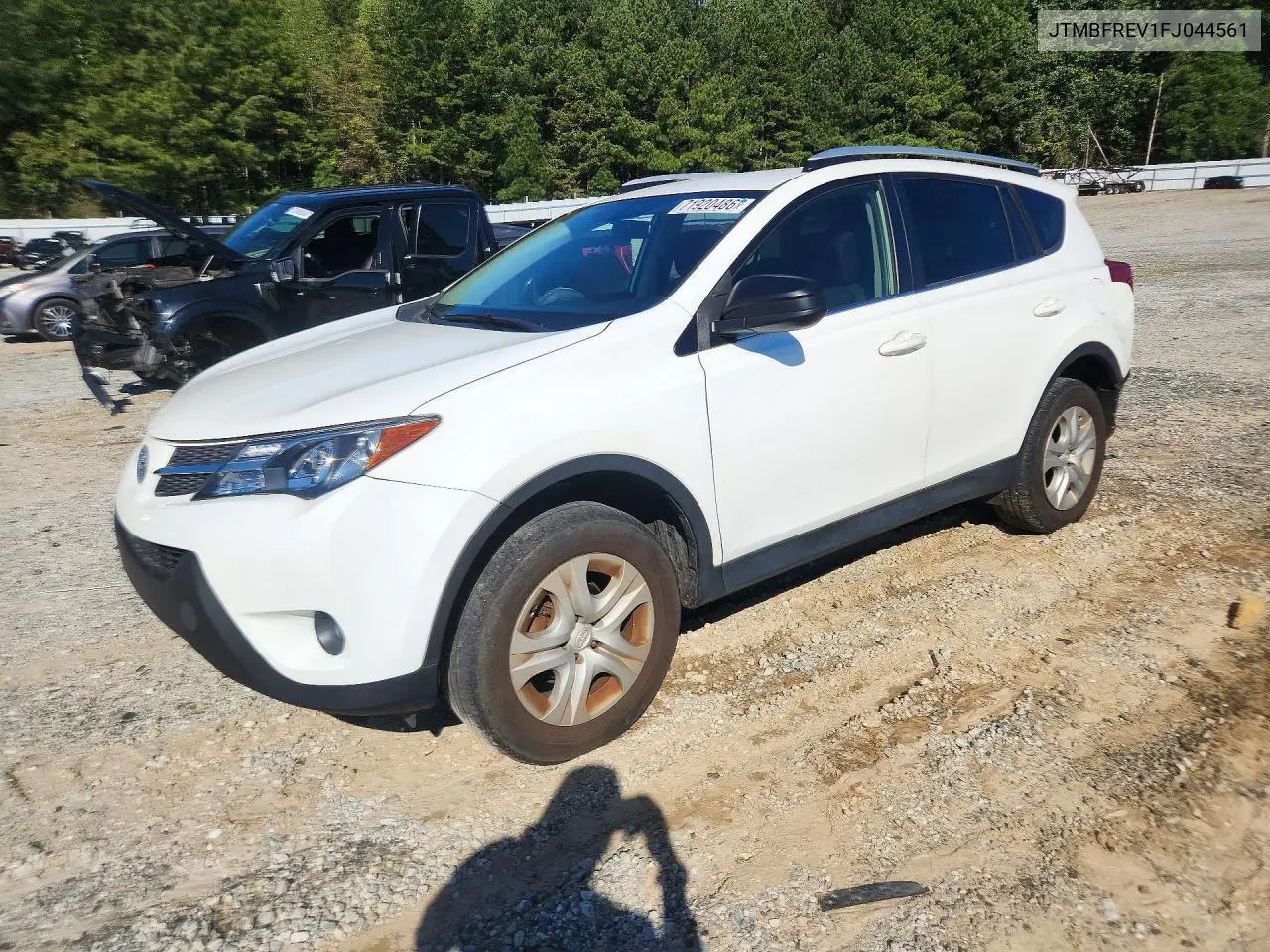 TOYOTA RAV 4 2015, VIN JTMBFREV1FJ044561
