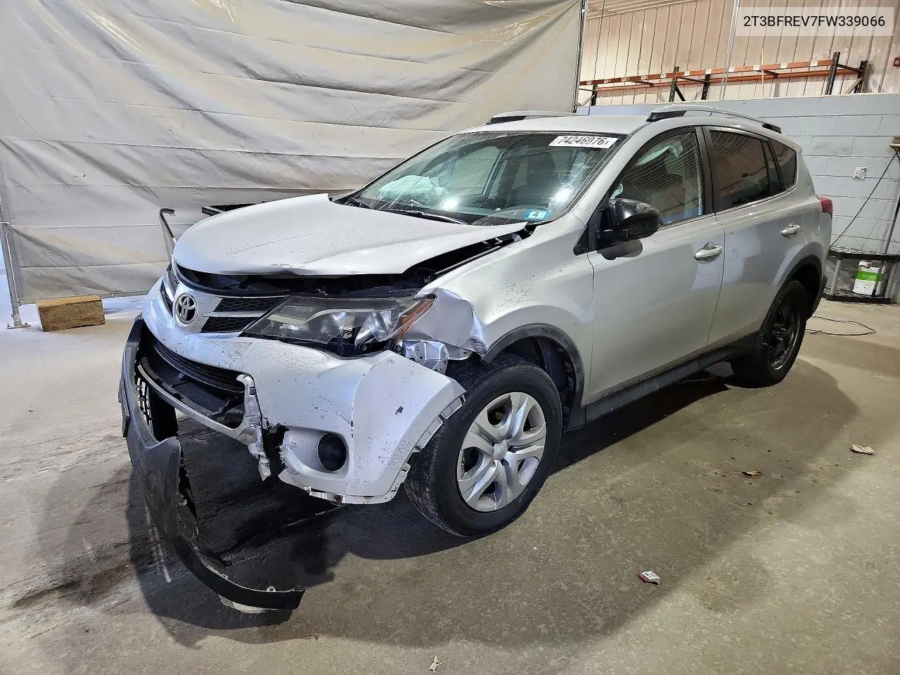 TOYOTA RAV 4 2015, VIN 2T3BFREV7FW339066