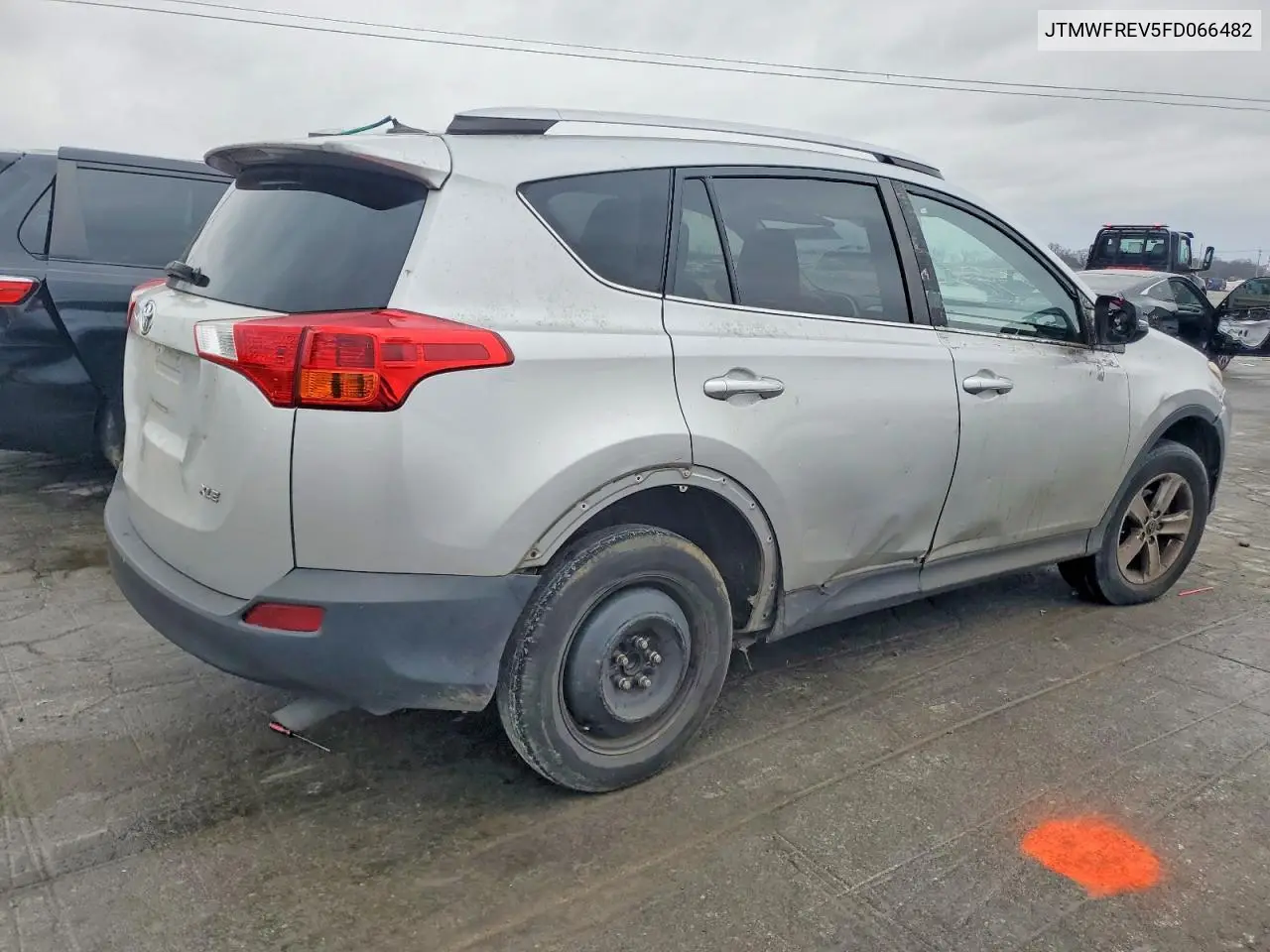 2015 TOYOTA RAV 4 VIN JTMWFREV5FD066482 — фото 3