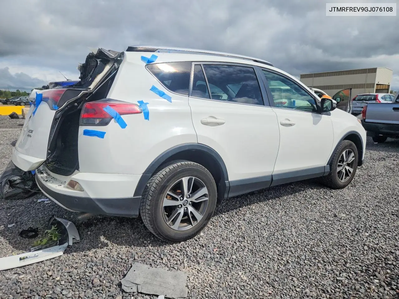 2016 TOYOTA RAV 4 VIN JTMRFREV9GJ076108 — фото 3