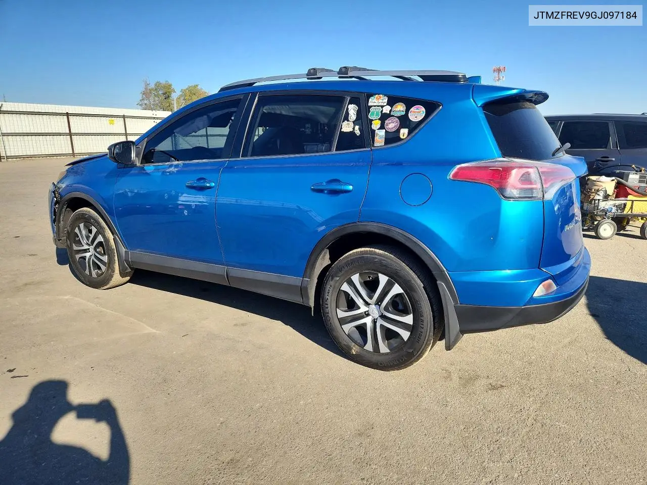 2016 TOYOTA RAV 4 VIN JTMZFREV9GJ097184 — фото 2