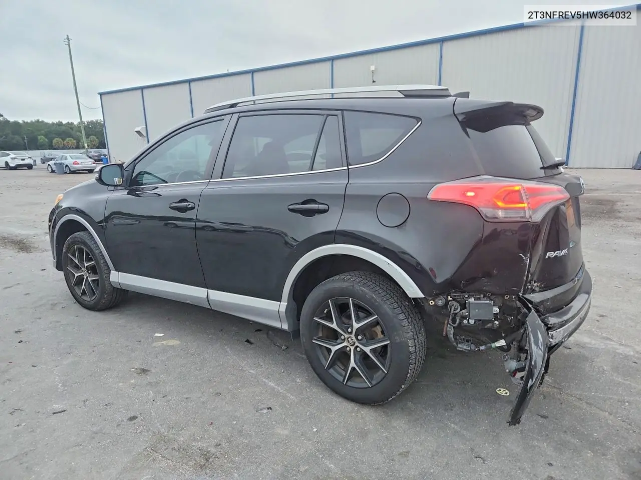 2017 TOYOTA RAV 4 VIN 2T3NFREV5HW364032 — фото 2