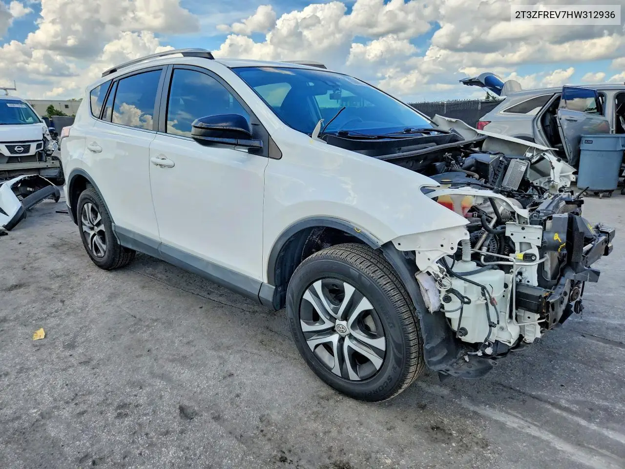 2017 TOYOTA RAV 4 VIN 2T3ZFREV7HW312936 — фото 4