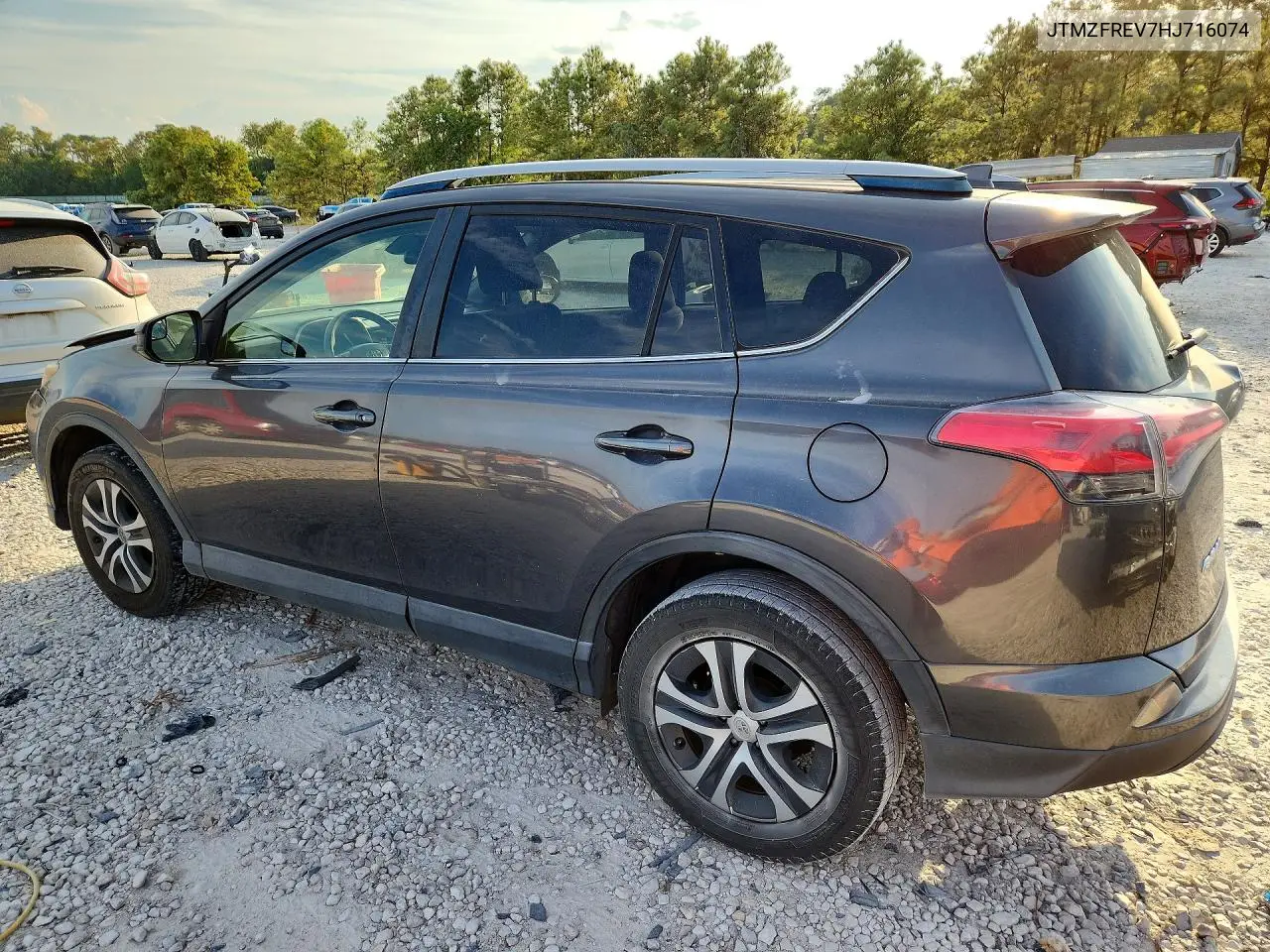 2017 TOYOTA RAV 4 VIN JTMZFREV7HJ716074 — фото 2